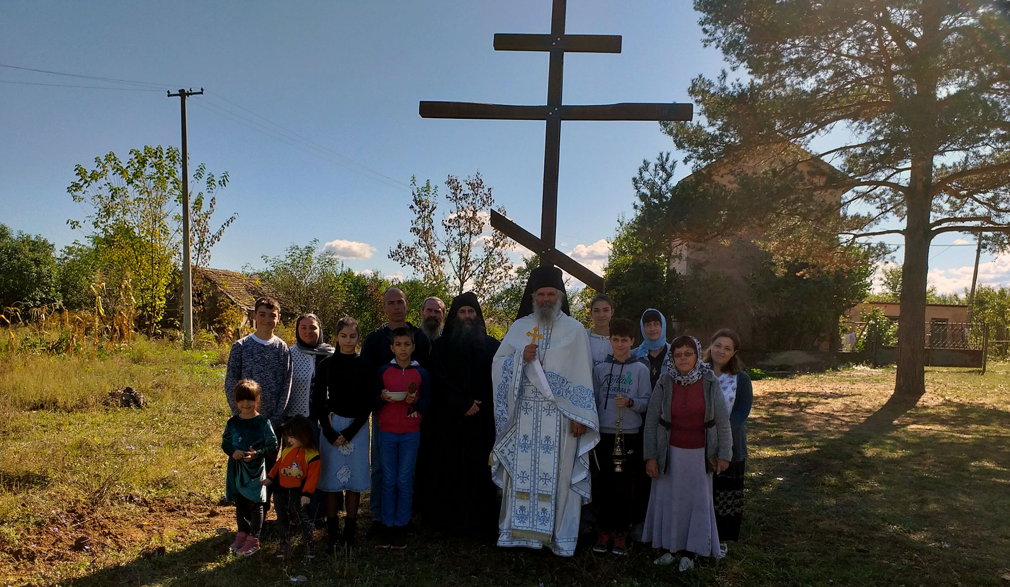 nikodimbogosavljevic sa vernicima